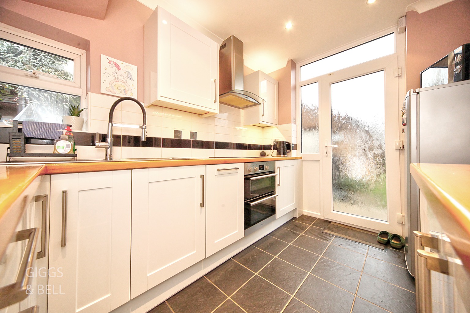 3 bed semi-detached house for sale in Englefield, Luton  - Property Image 7
