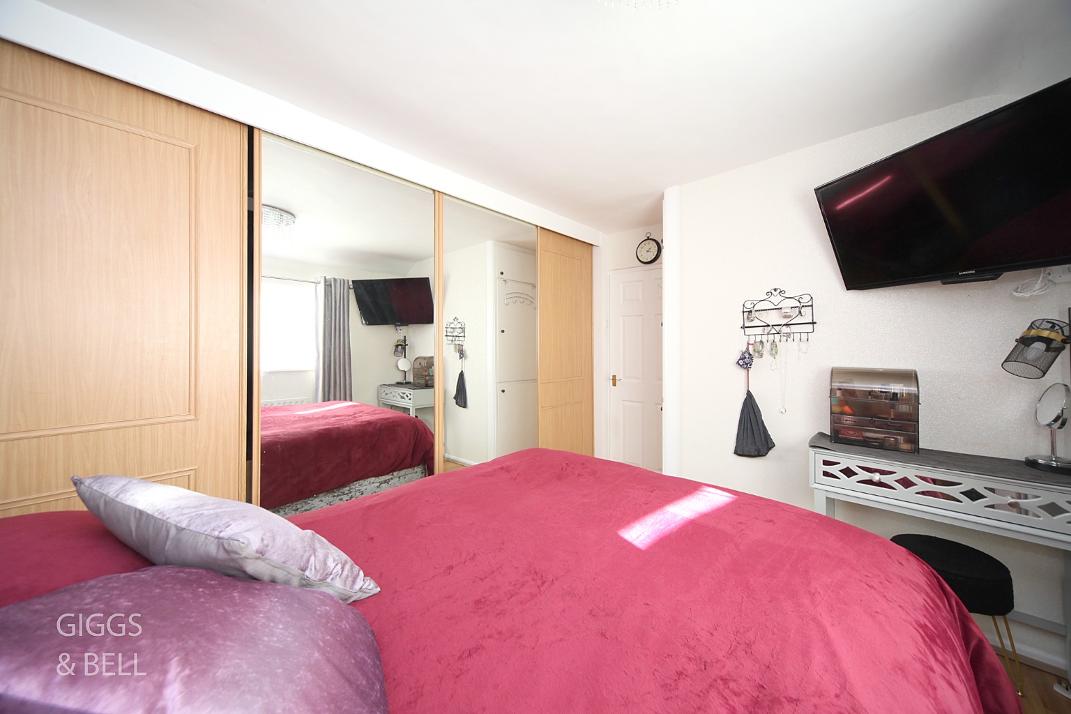 3 bed semi-detached house for sale in Weltmore Road, Luton  - Property Image 17