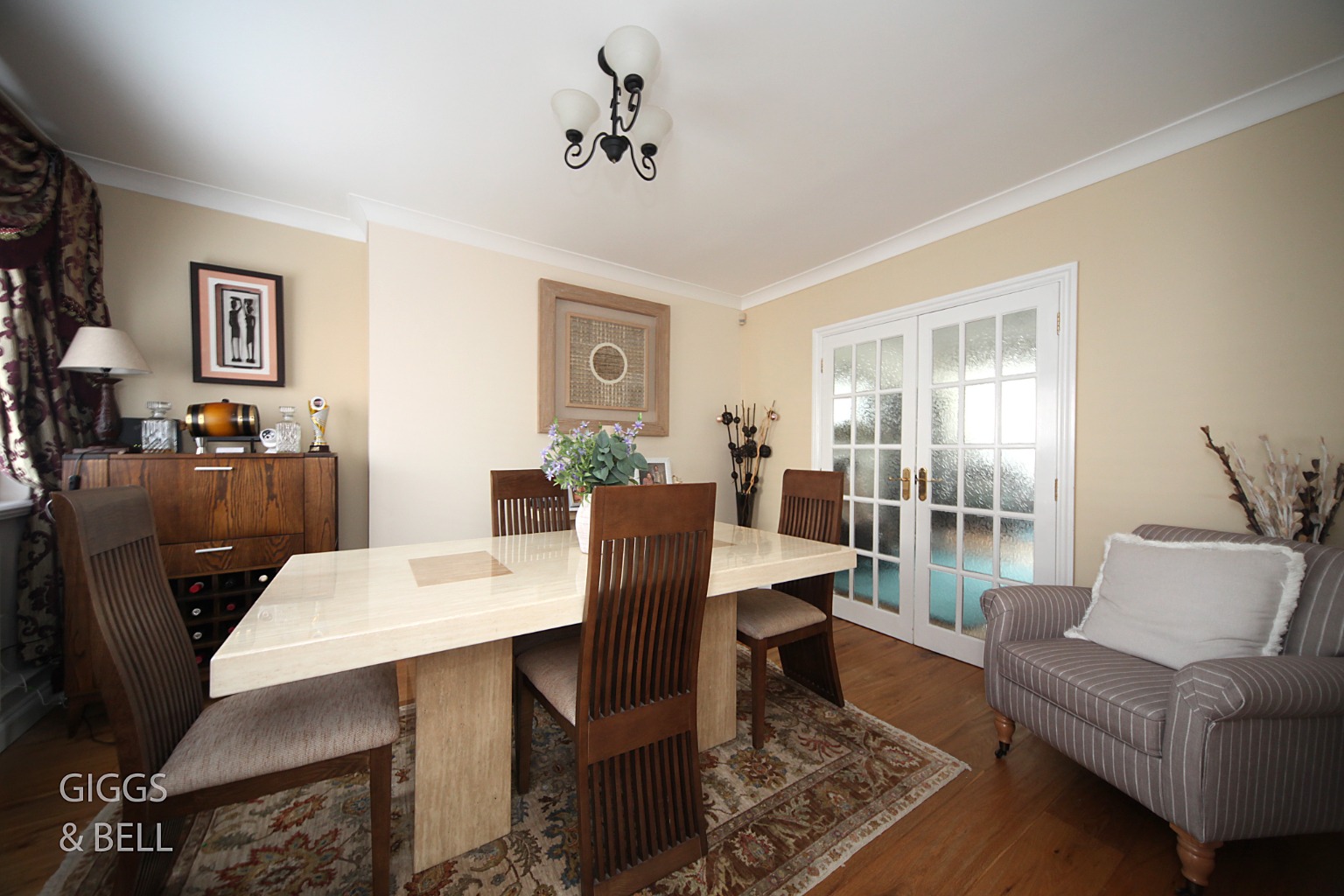 4 bed detached house for sale in Fairford Avenue, Luton  - Property Image 5