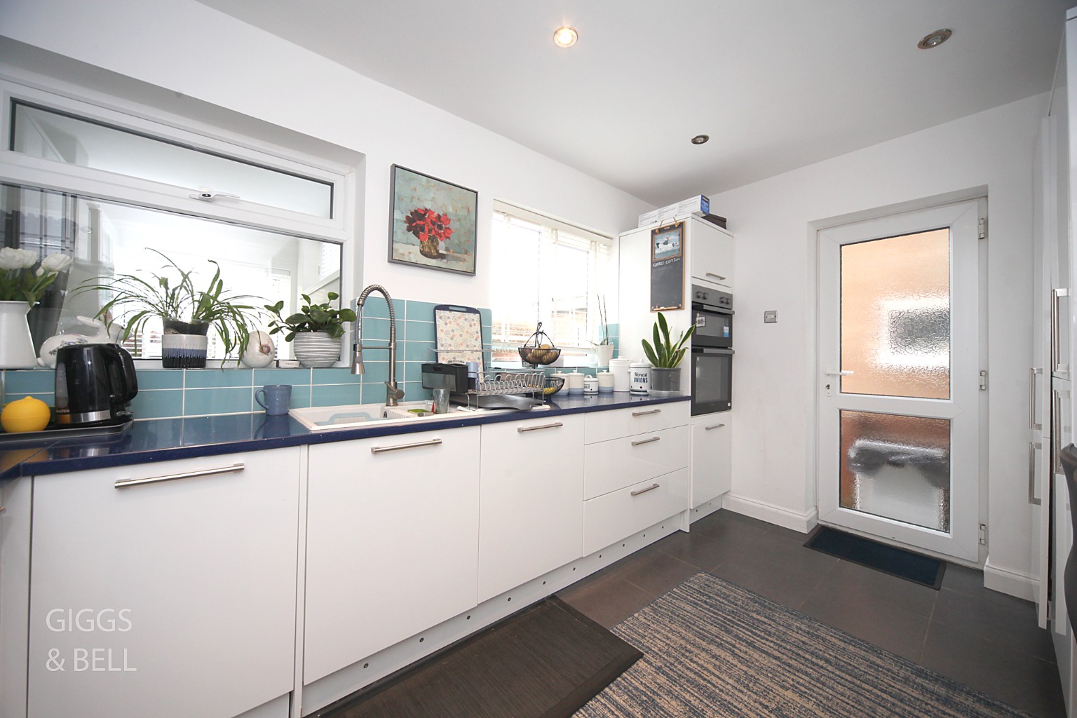 4 bed detached house for sale in Fairford Avenue, Luton  - Property Image 8