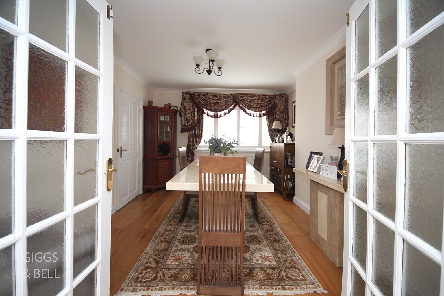 4 bed detached house for sale in Fairford Avenue, Luton 6