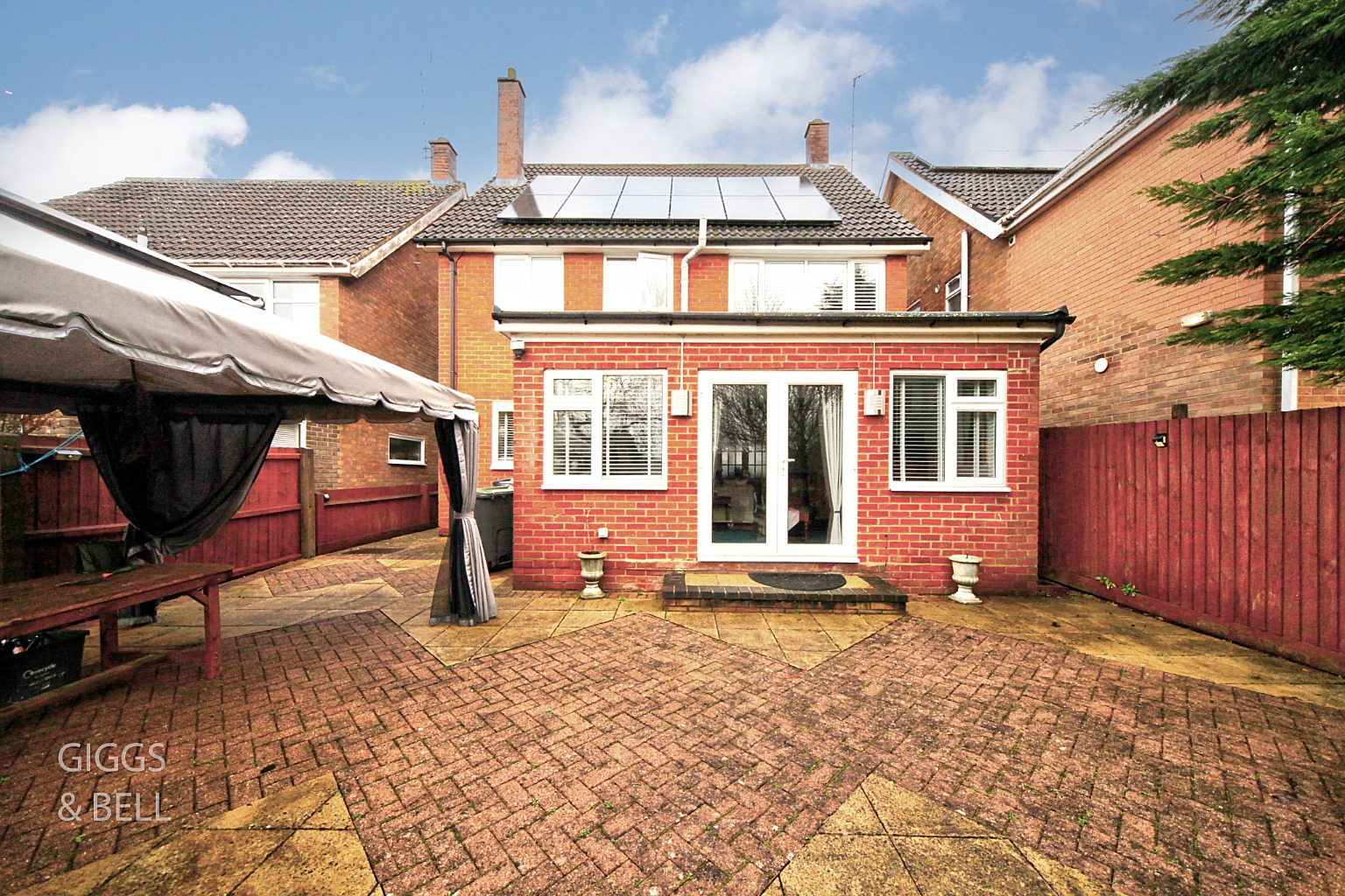 4 bed detached house for sale in Fairford Avenue, Luton 15