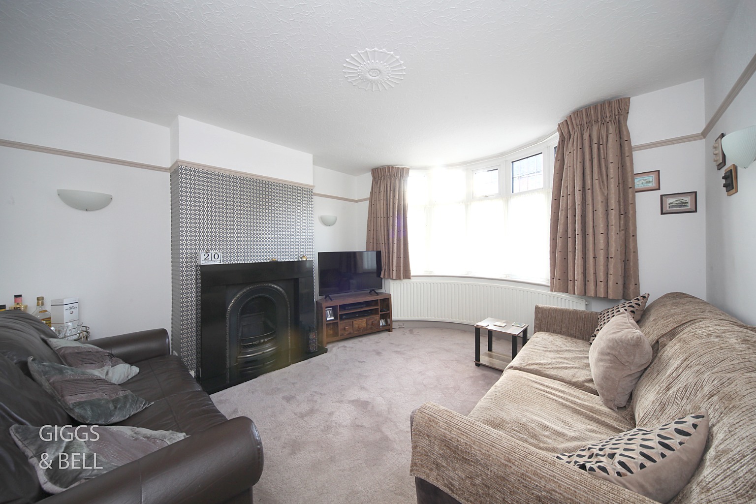 3 bed semi-detached house for sale in Park Street, Luton 6