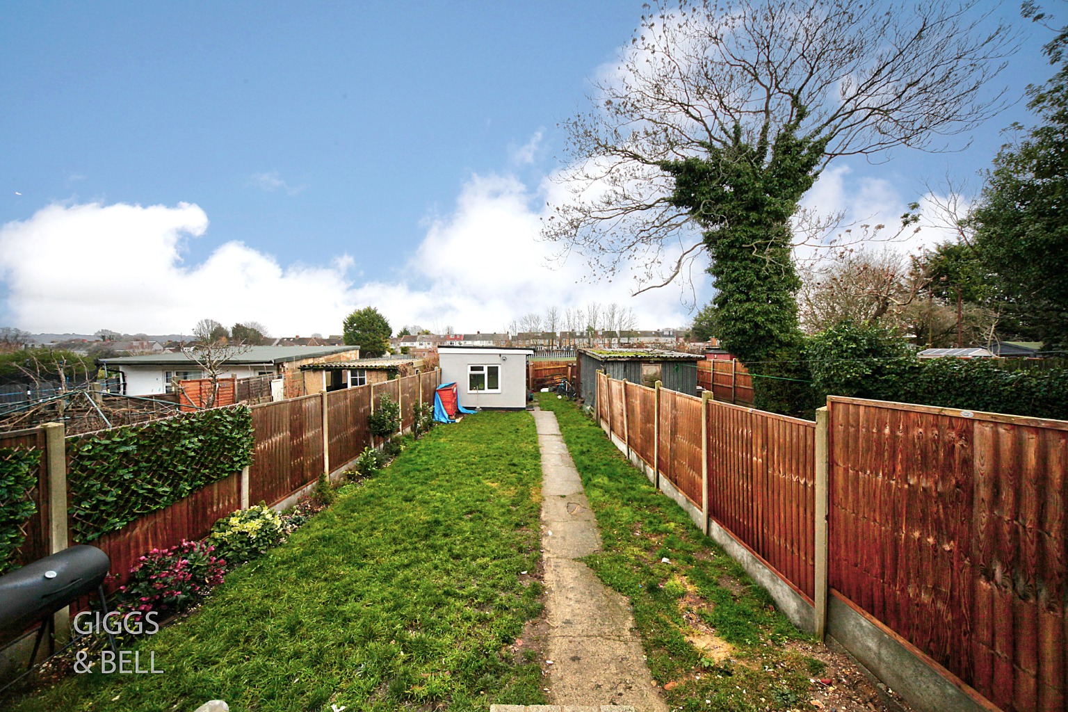 3 bed terraced house for sale in Gardenia Avenue, Luton  - Property Image 15
