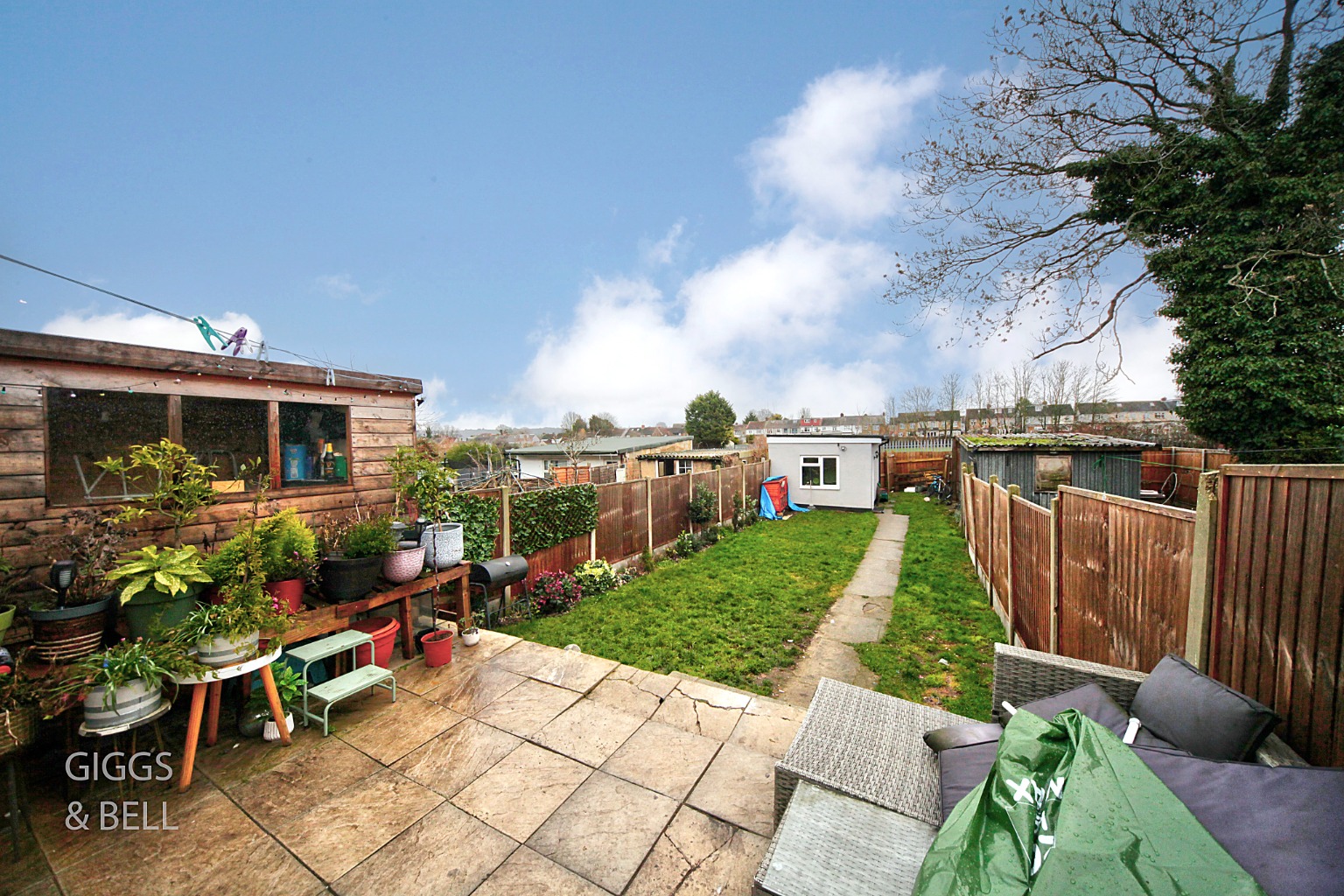 3 bed terraced house for sale in Gardenia Avenue, Luton  - Property Image 16