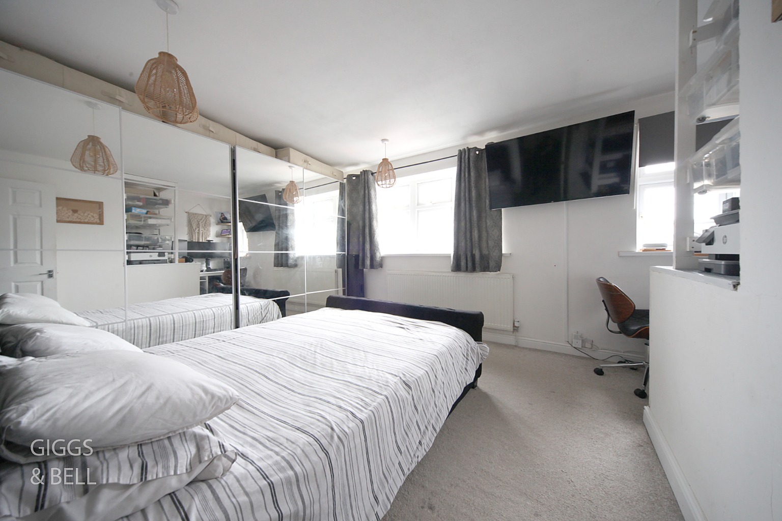 3 bed terraced house for sale in Tenby Drive, Luton  - Property Image 12