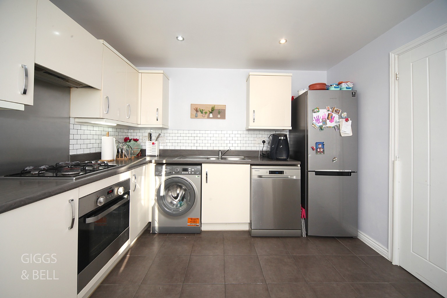 3 bed semi-detached house for sale in Abacot Grove, Bedfordshire 7