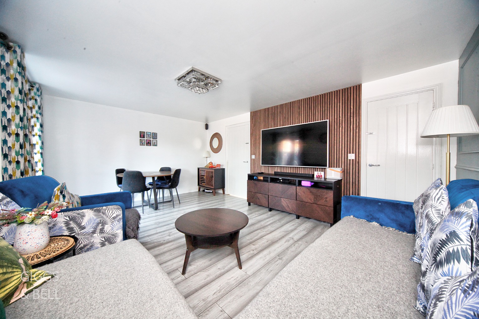 3 bed semi-detached house for sale in Abacot Grove, Bedfordshire  - Property Image 4