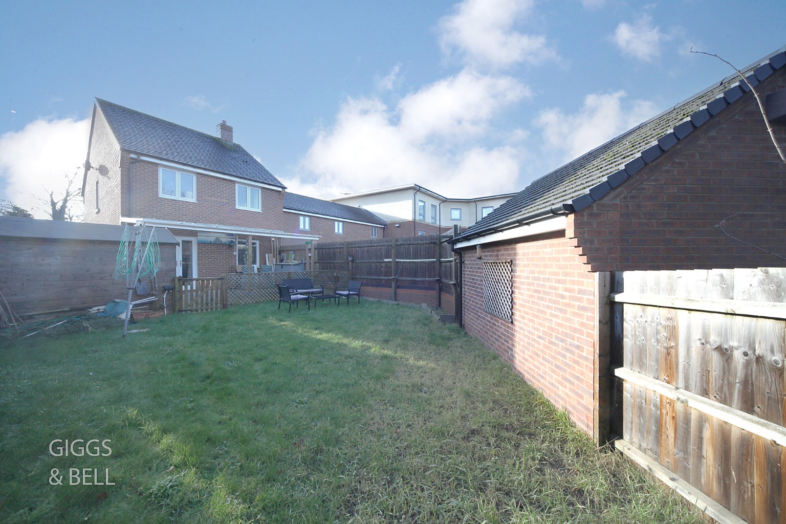 3 bed semi-detached house for sale in Abacot Grove, Bedfordshire  - Property Image 20