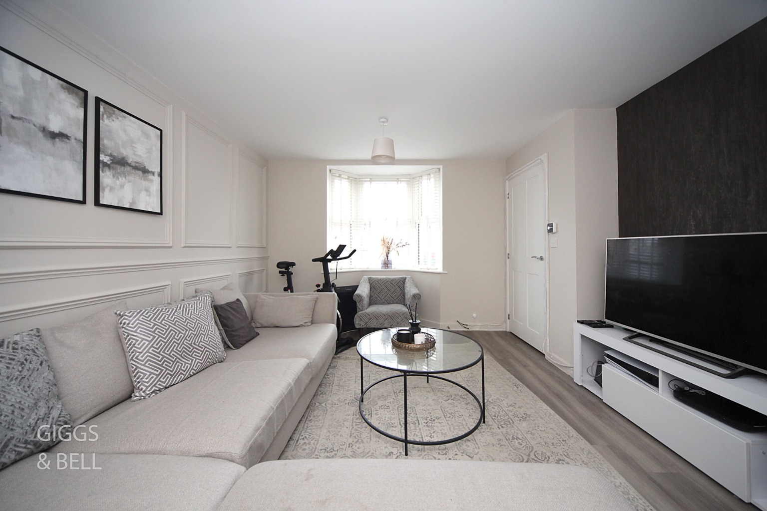 3 bed semi-detached house for sale in Preacher Close, Luton 3