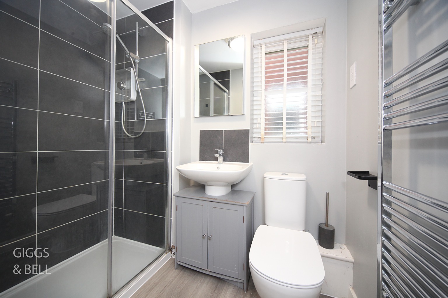 3 bed semi-detached house for sale in Preacher Close, Luton  - Property Image 16