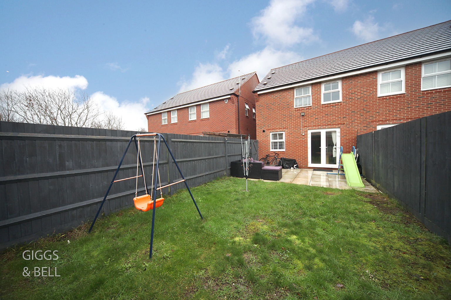3 bed semi-detached house for sale in Preacher Close, Luton  - Property Image 20