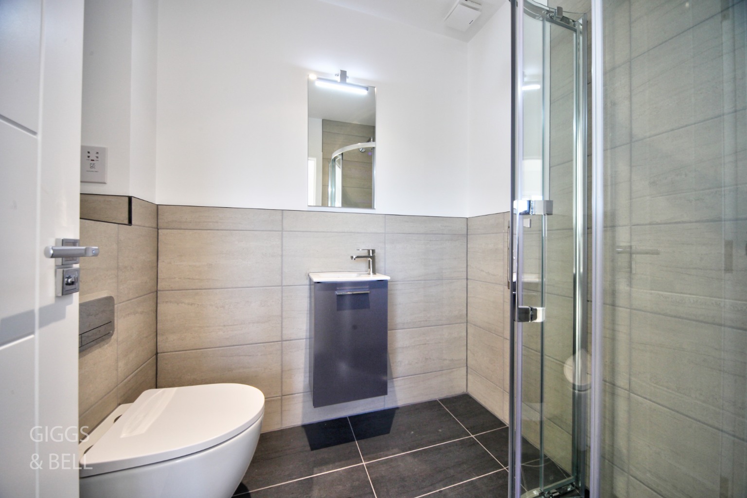 3 bed detached bungalow for sale in Wendover Way, Luton 15