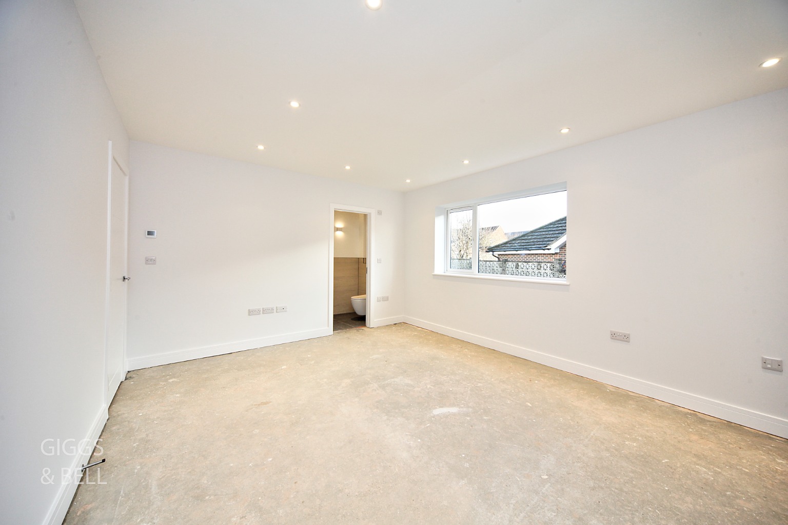 3 bed detached bungalow for sale in Wendover Way, Luton  - Property Image 19