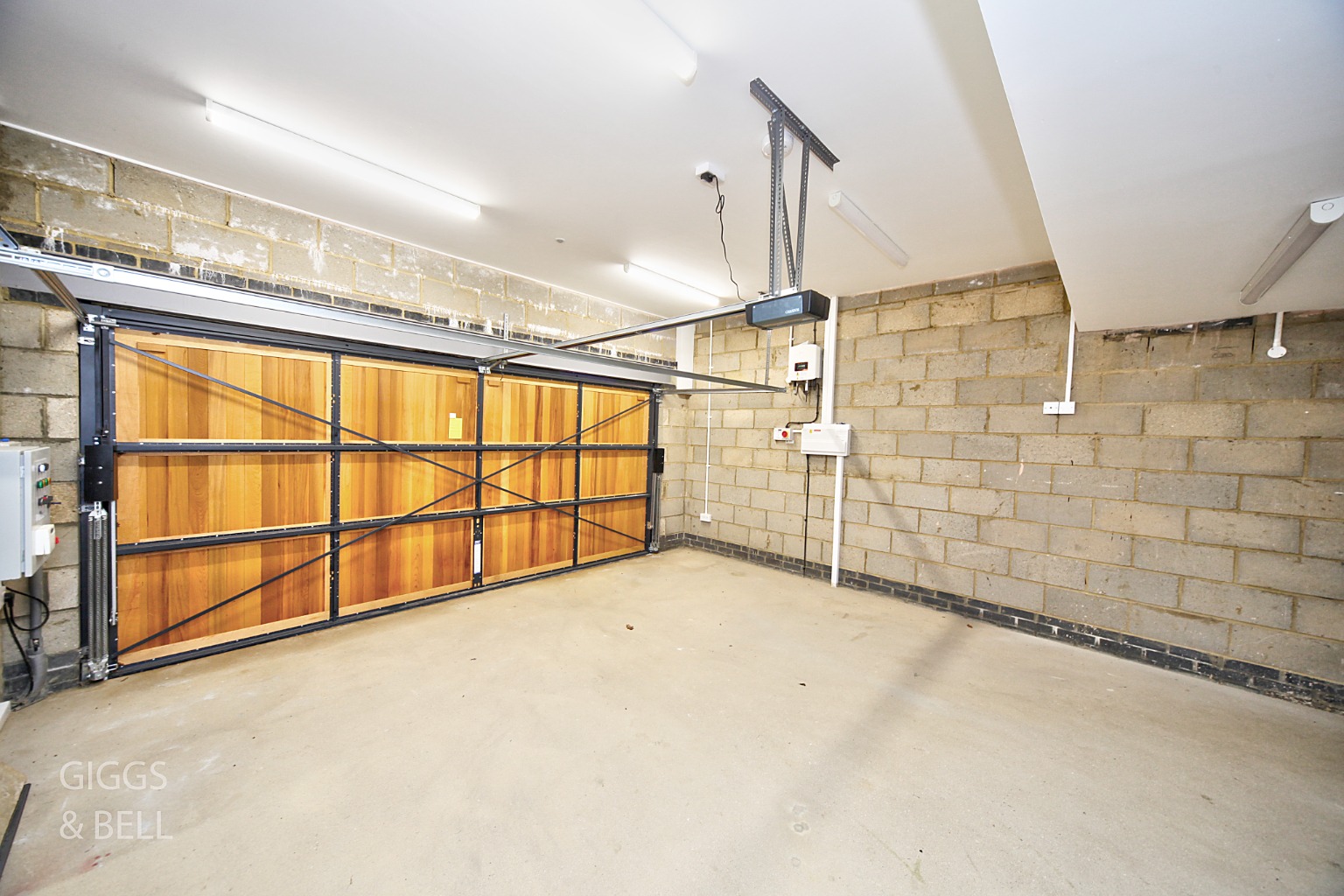 3 bed detached bungalow for sale in Wendover Way, Luton  - Property Image 24