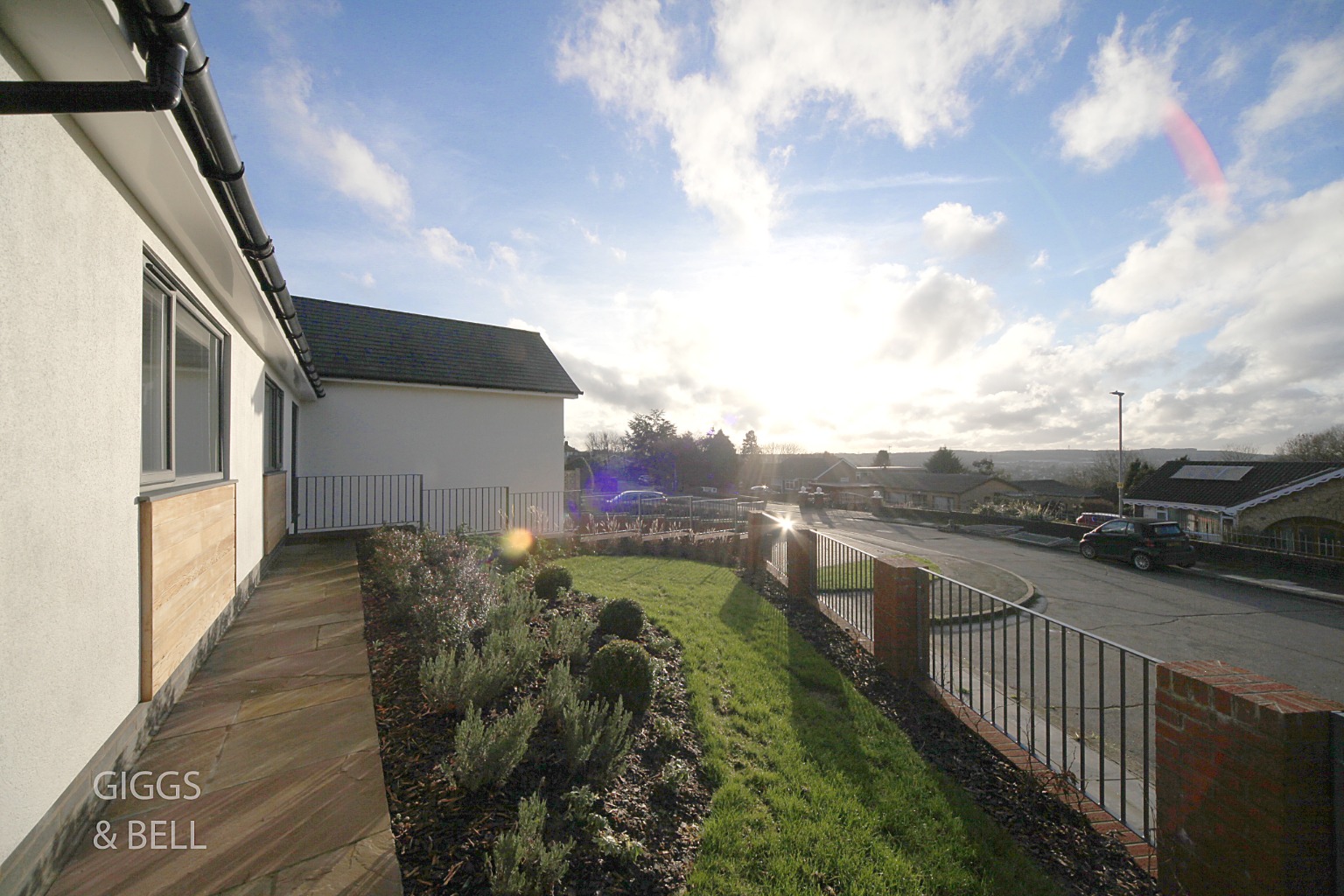 3 bed detached bungalow for sale in Wendover Way, Luton 28