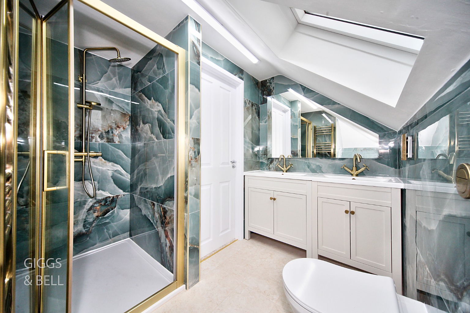 5 bed detached house for sale in Stockingstone Road, Luton  - Property Image 18