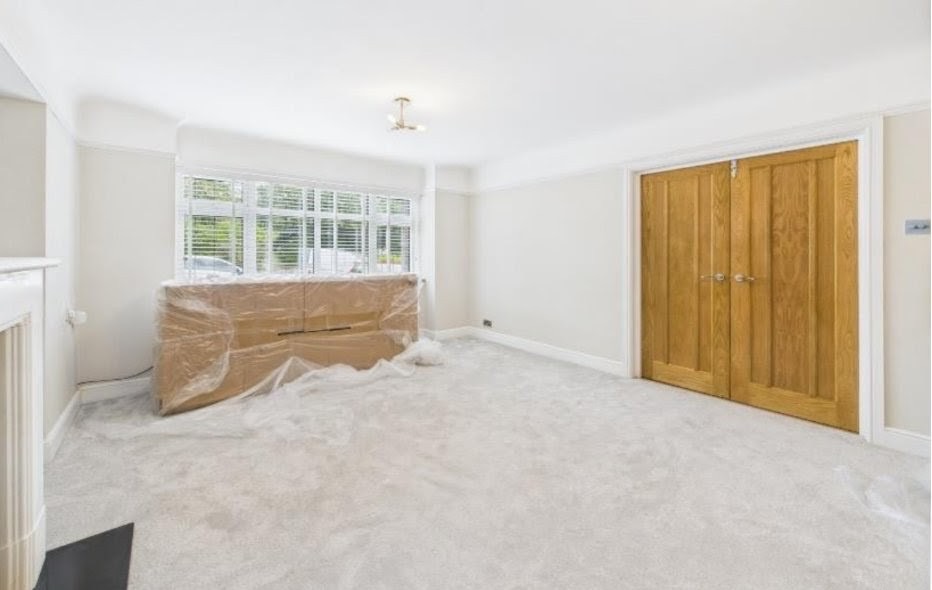 5 bed detached house for sale in Stockingstone Road, Luton  - Property Image 3