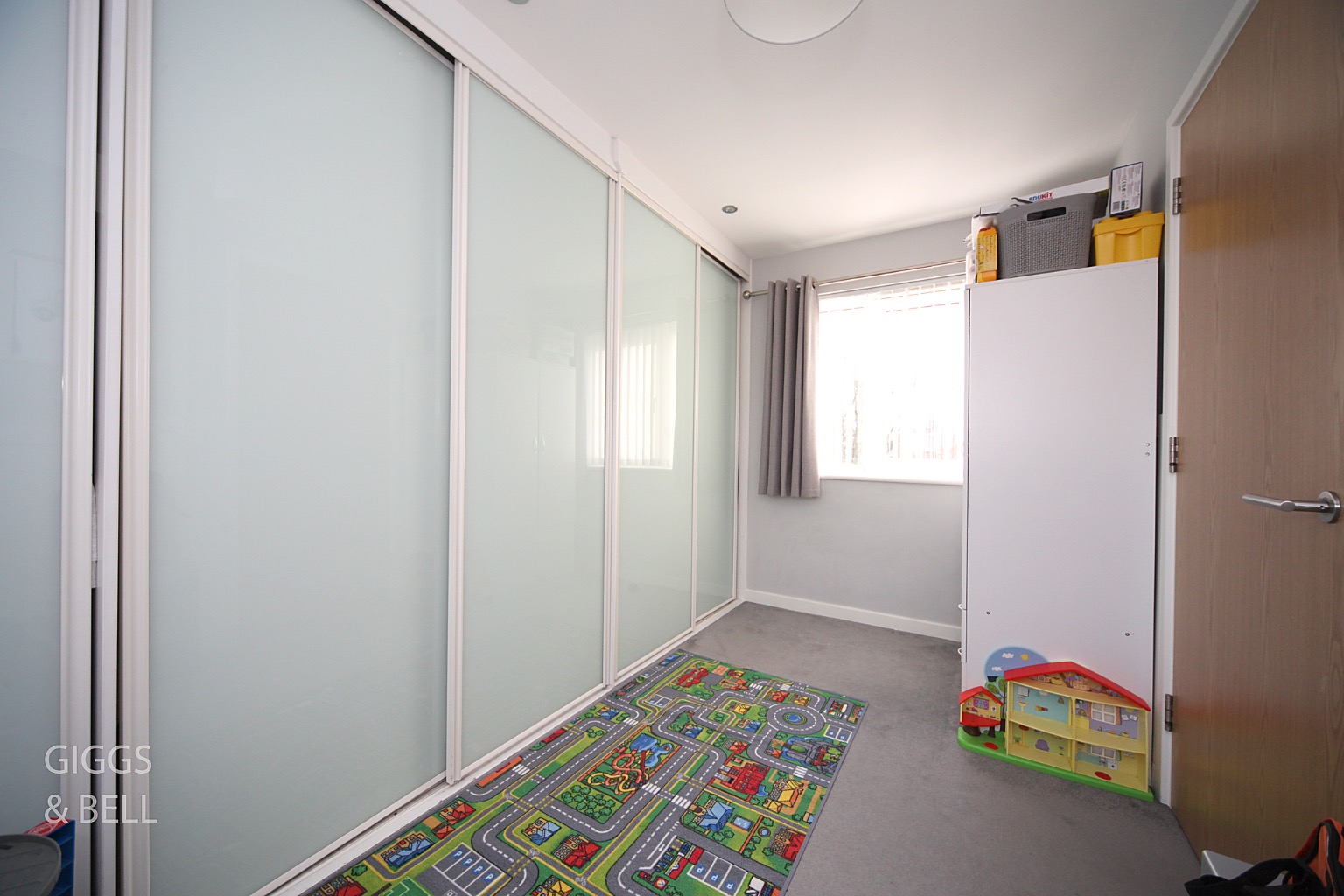 2 bed terraced house for sale in Someries Hill, Luton  - Property Image 15