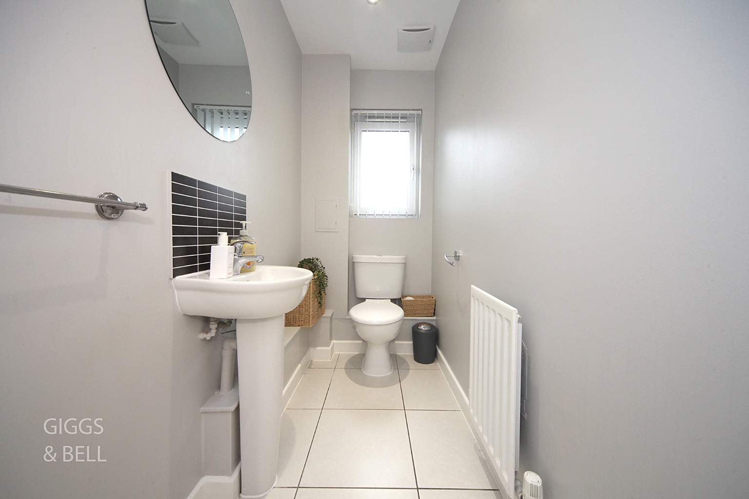 2 bed terraced house for sale in Someries Hill, Luton  - Property Image 5