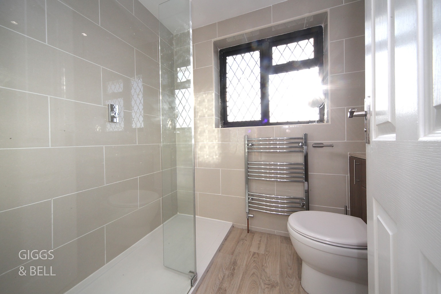 3 bed semi-detached house for sale in Handcross Road, Luton  - Property Image 14