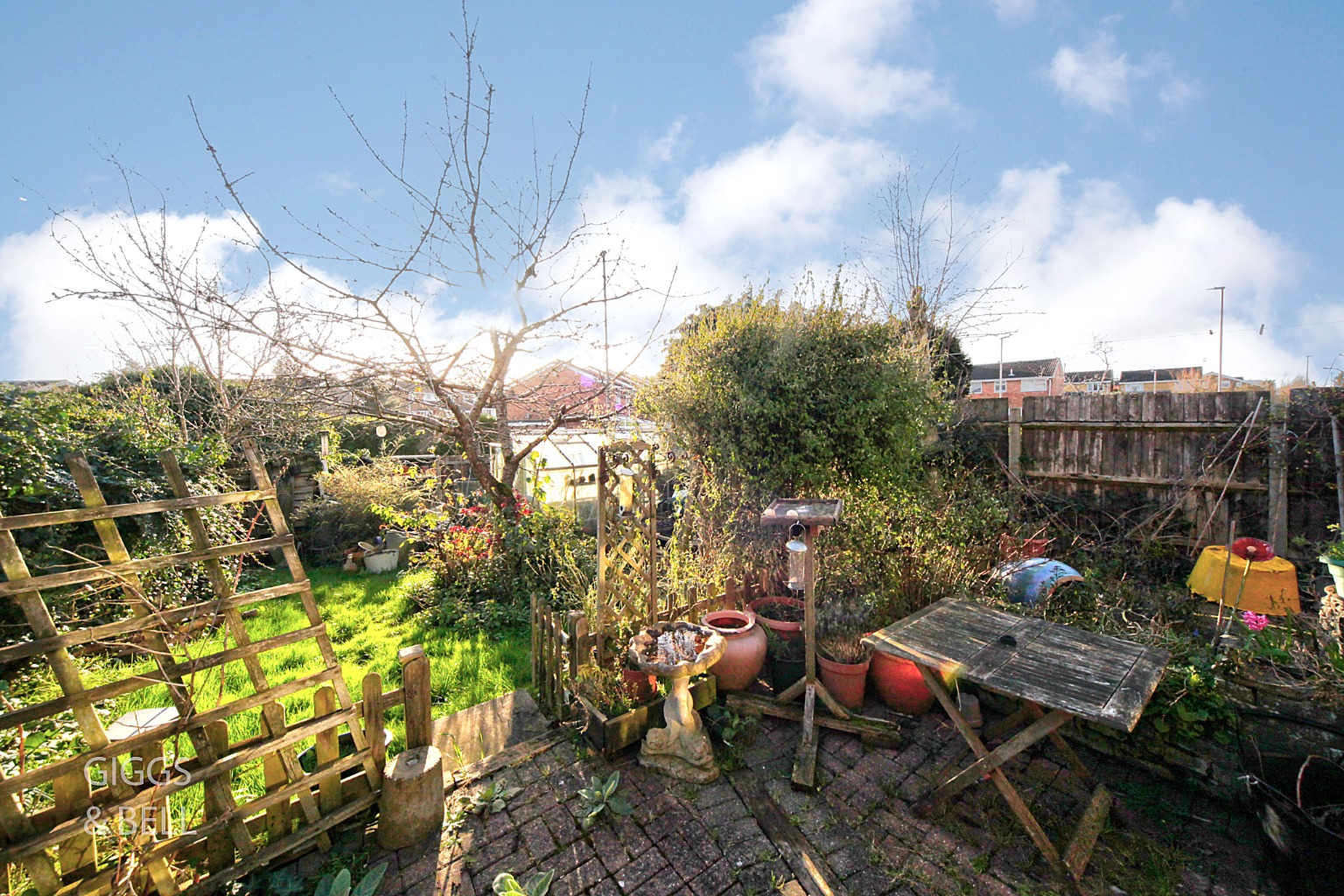 3 bed semi-detached house for sale in Handcross Road, Luton 16