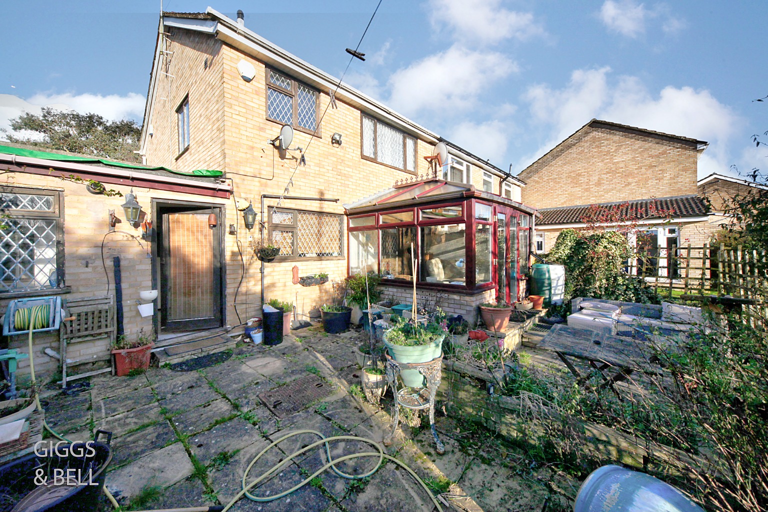 3 bed semi-detached house for sale in Handcross Road, Luton 18