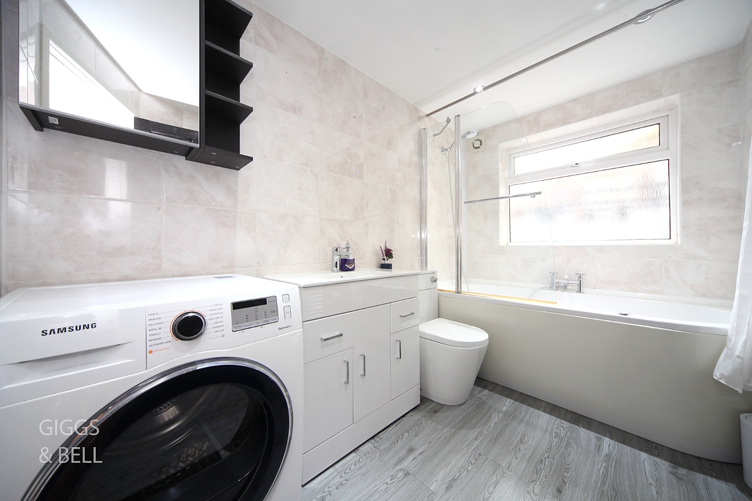 3 bed detached house for sale in Farley Hill, Luton 10