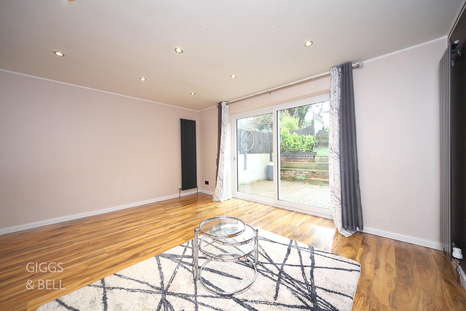 3 bed detached house for sale in Farley Hill, Luton  - Property Image 10