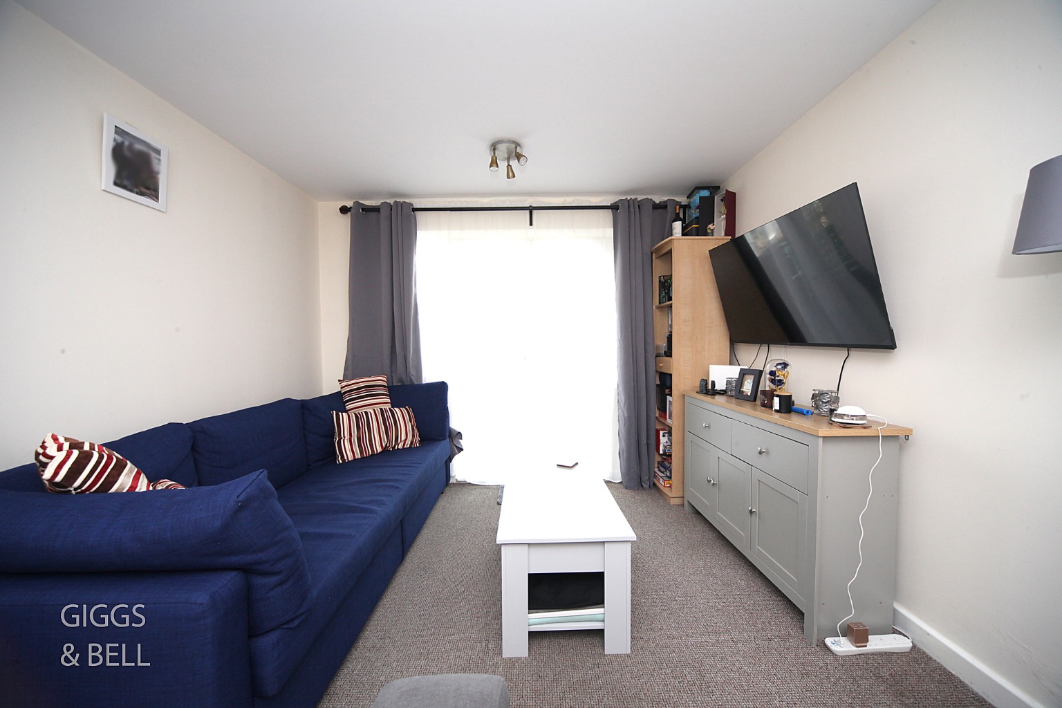 2 bed ground floor flat for sale in Holly Street, Luton  - Property Image 4