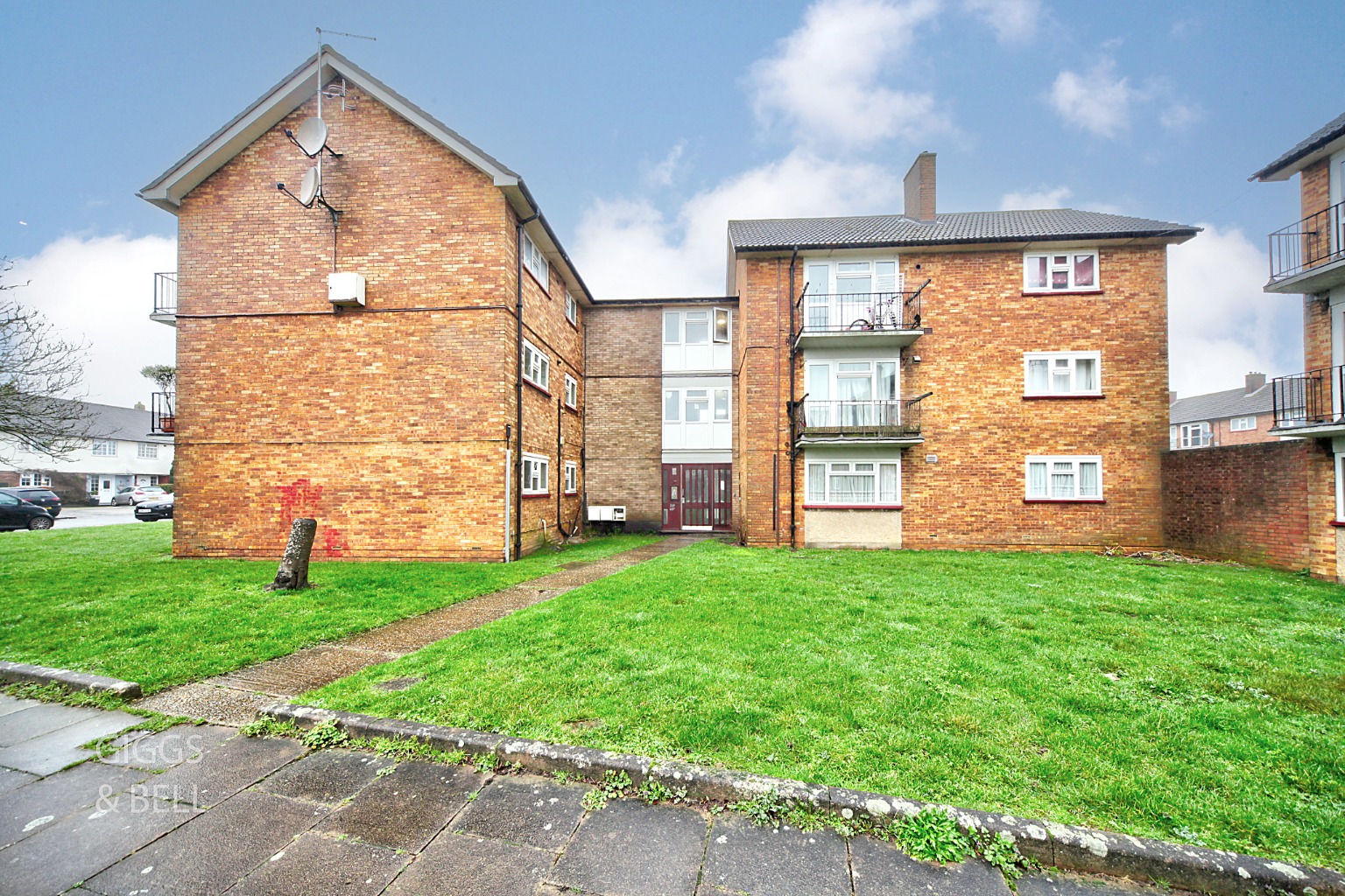 2 bed ground floor flat for sale in Whipperley Ring, Luton 11