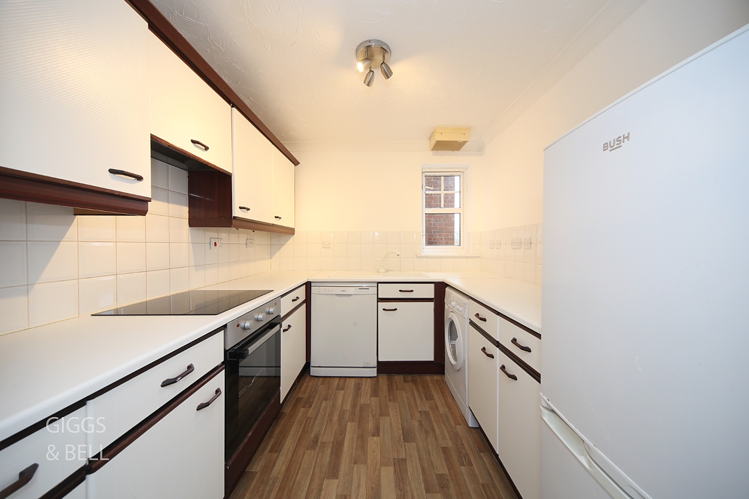1 bed flat for sale in Earls Meade, Luton 5