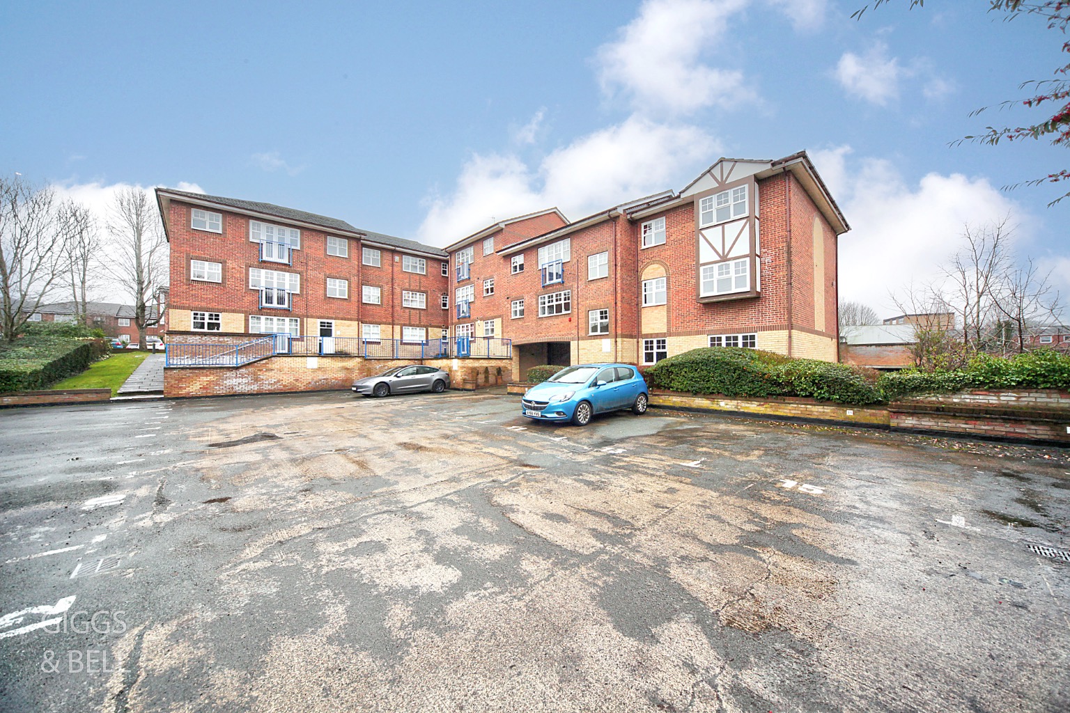 1 bed flat for sale in Earls Meade, Luton  - Property Image 2