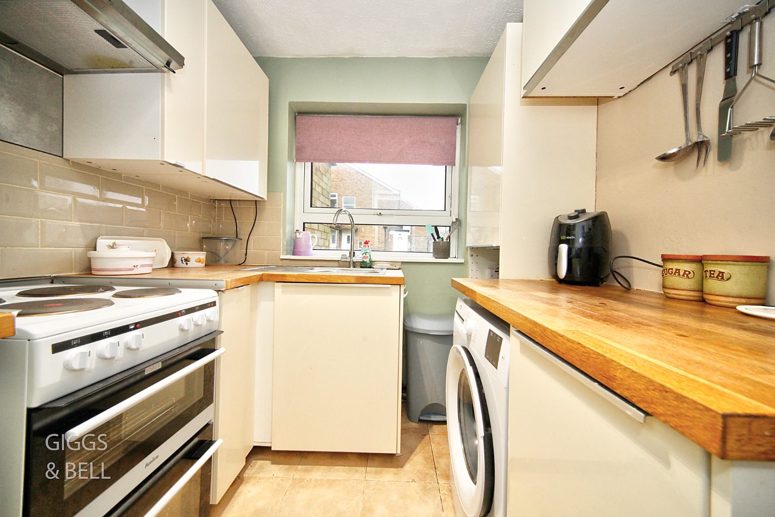 2 bed ground floor maisonette for sale in Green Oaks, Luton  - Property Image 5