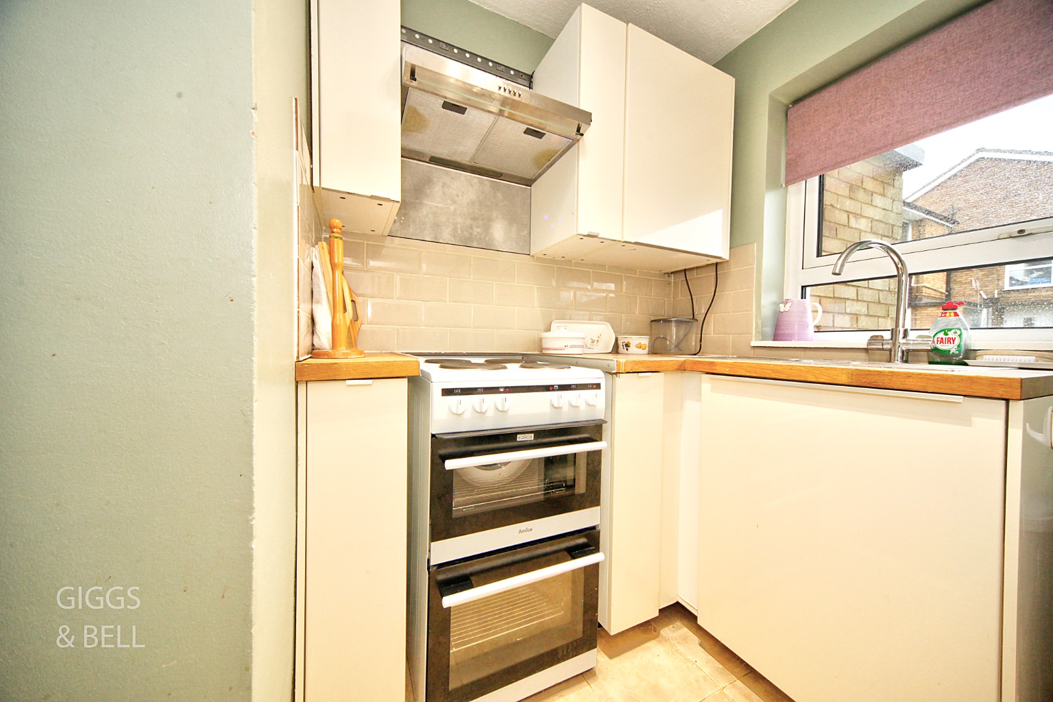 2 bed ground floor maisonette for sale in Green Oaks, Luton  - Property Image 7