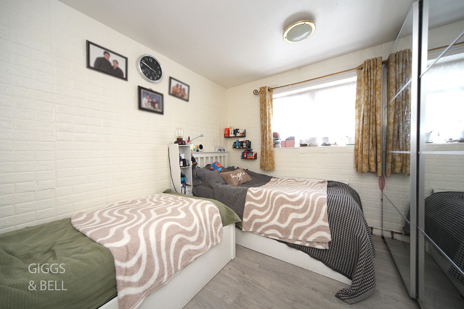 3 bed semi-detached house for sale in Aydon Road, Luton 15