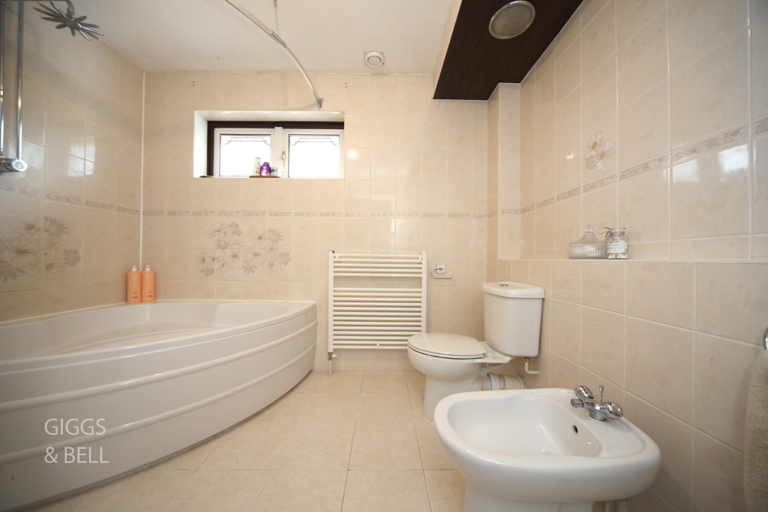 4 bed detached house for sale in Clinton Avenue, Luton 18