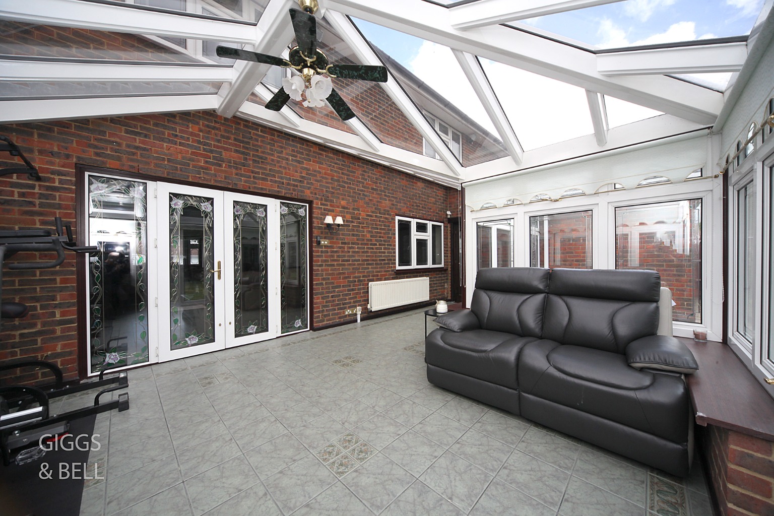 4 bed detached house for sale in Clinton Avenue, Luton 12