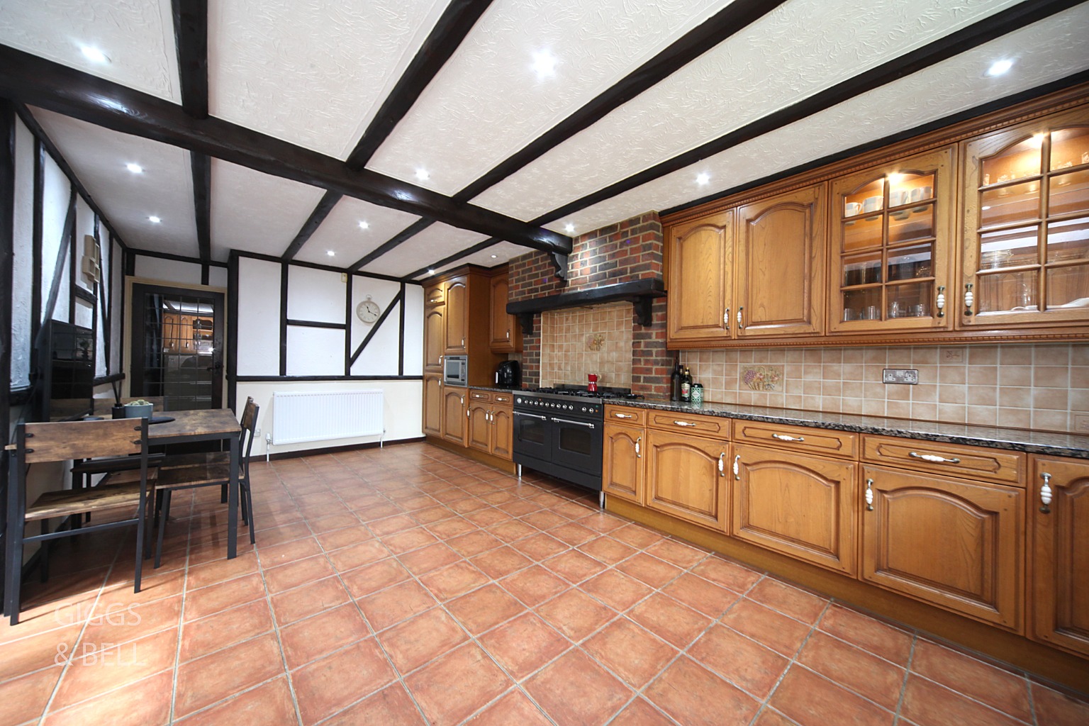 4 bed detached house for sale in Clinton Avenue, Luton  - Property Image 8
