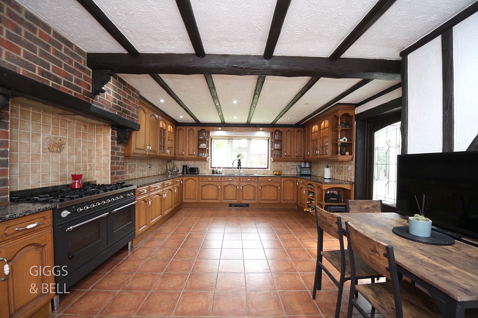 4 bed detached house for sale in Clinton Avenue, Luton  - Property Image 10