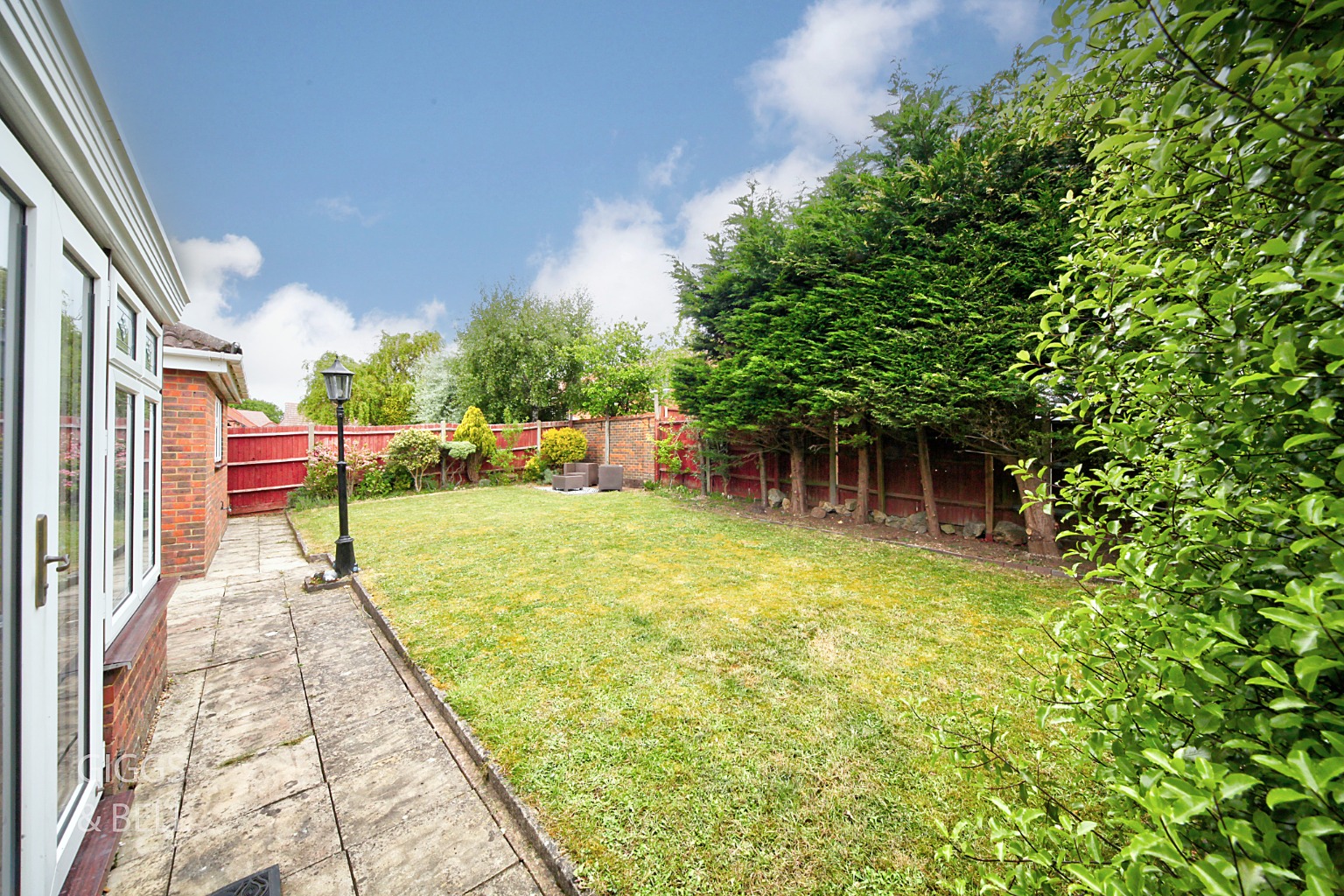 4 bed detached house for sale in Clinton Avenue, Luton 30