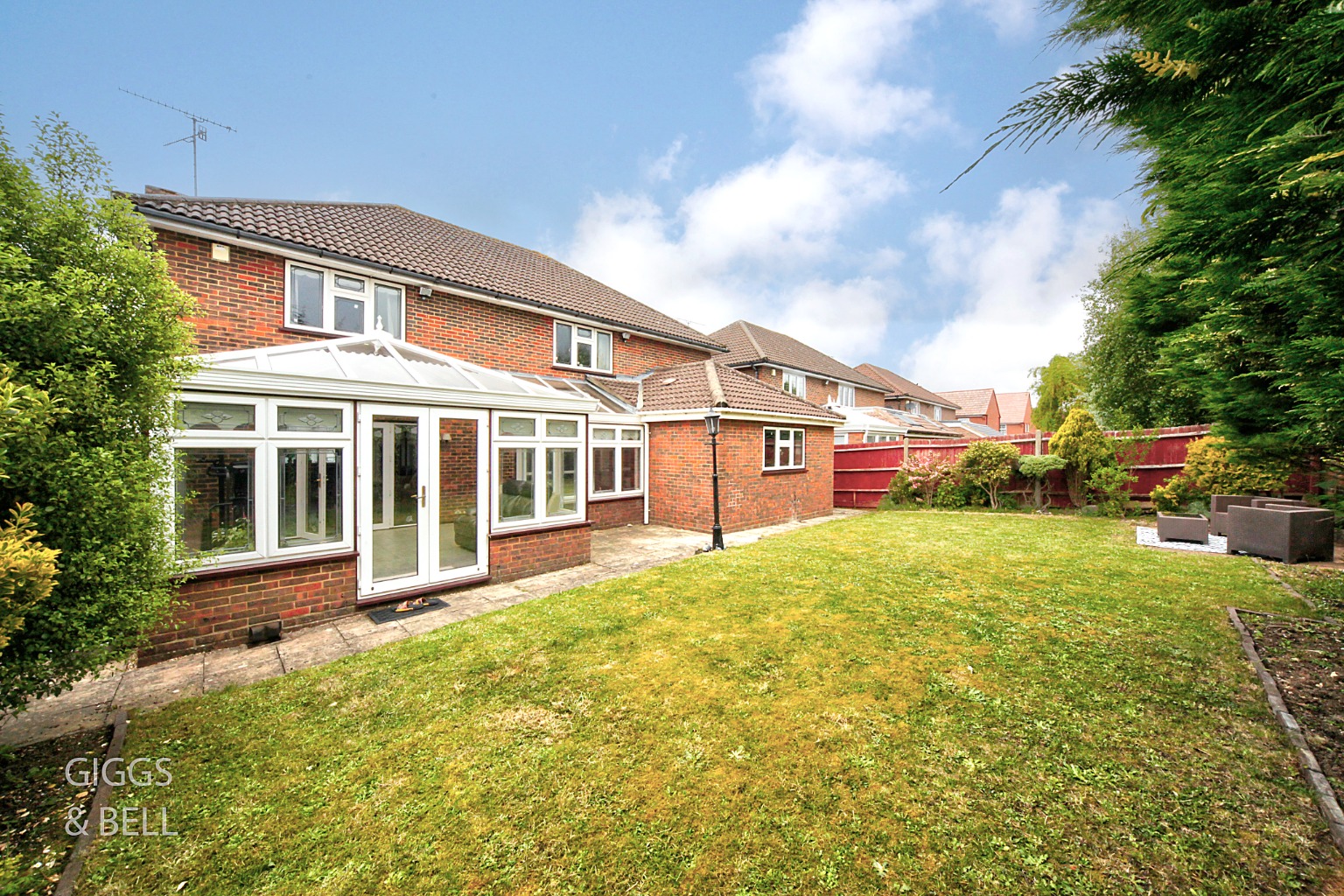 4 bed detached house for sale in Clinton Avenue, Luton 28