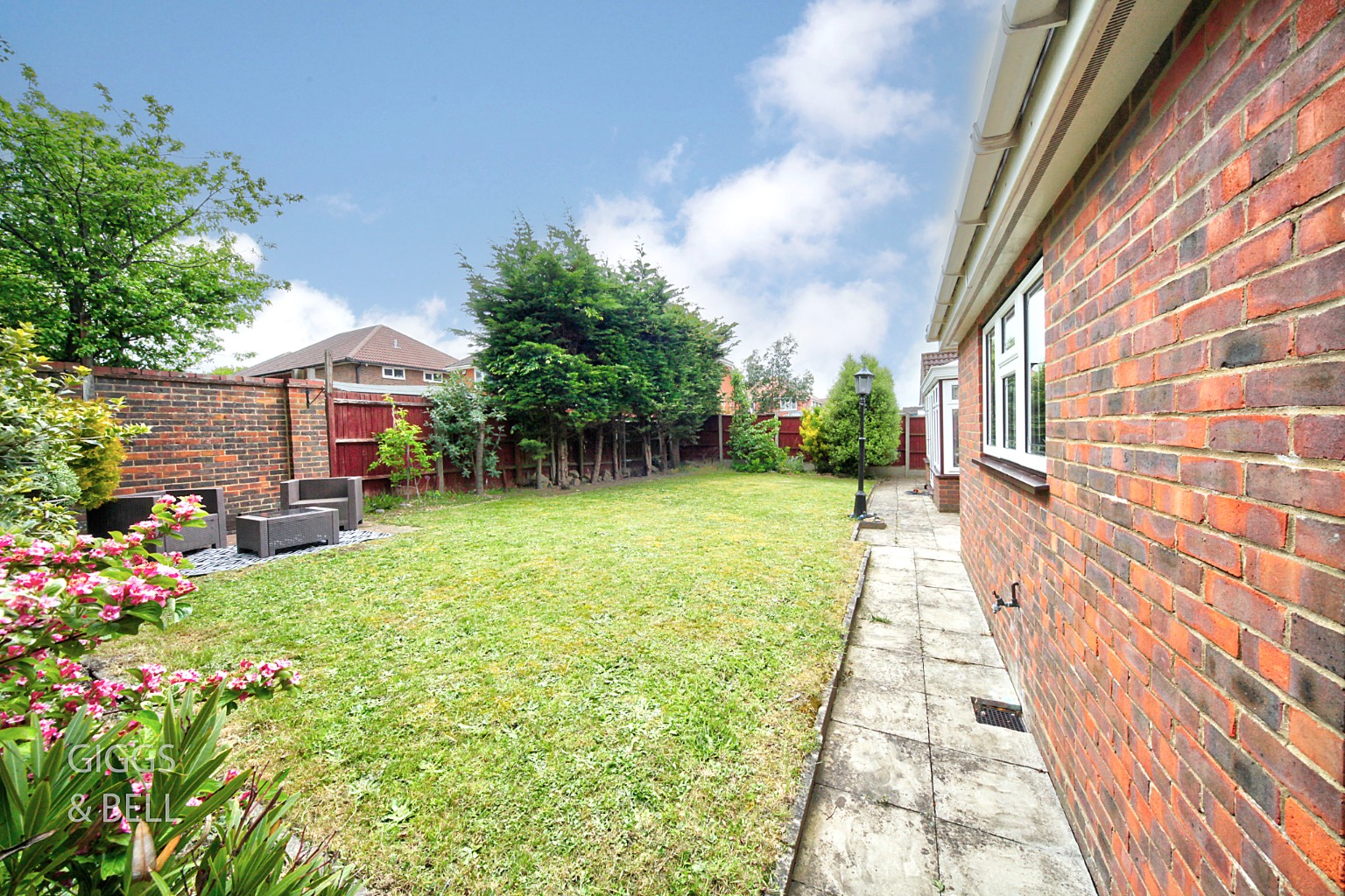4 bed detached house for sale in Clinton Avenue, Luton 27