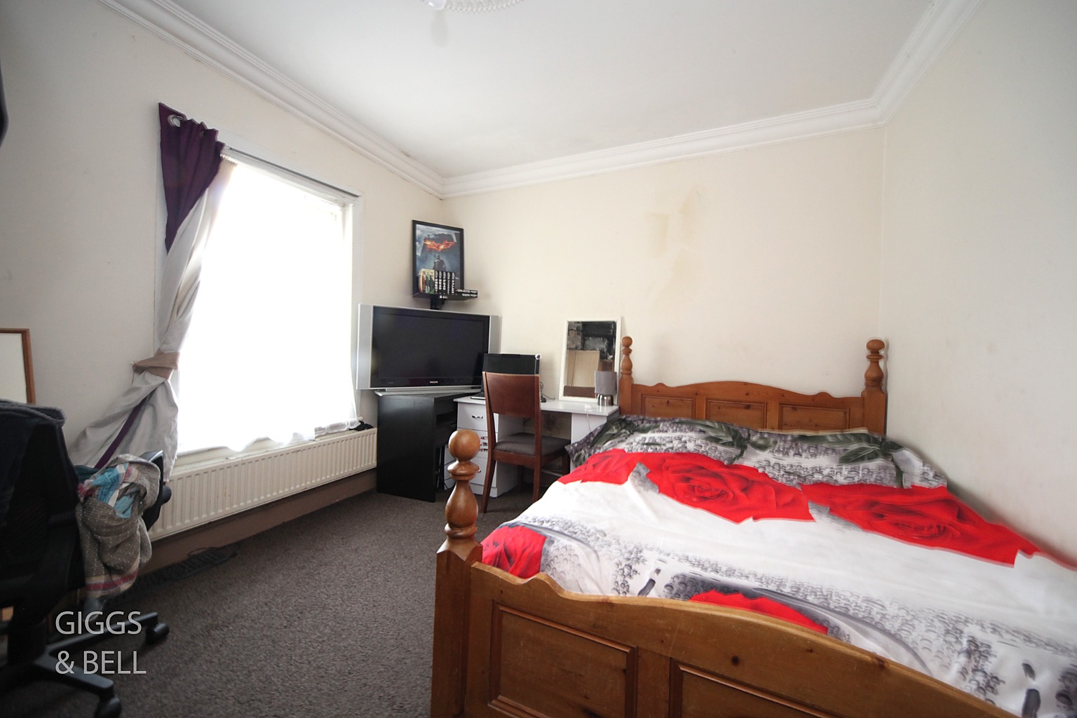 3 bed terraced house for sale in Oak Road, Luton 8