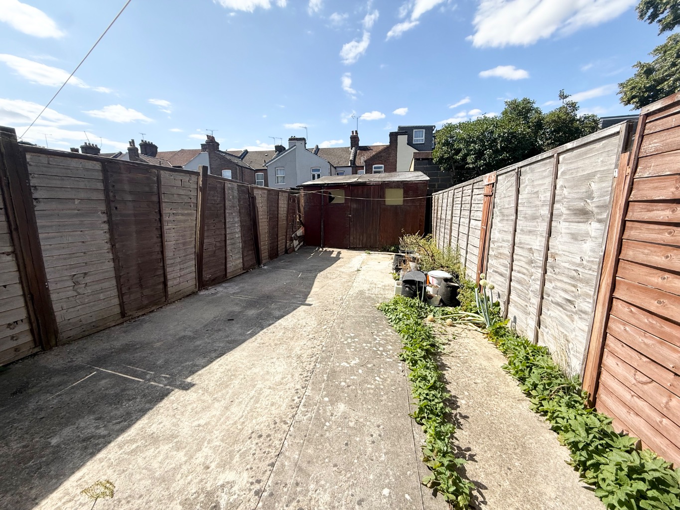 3 bed terraced house for sale in Oak Road, Luton 15