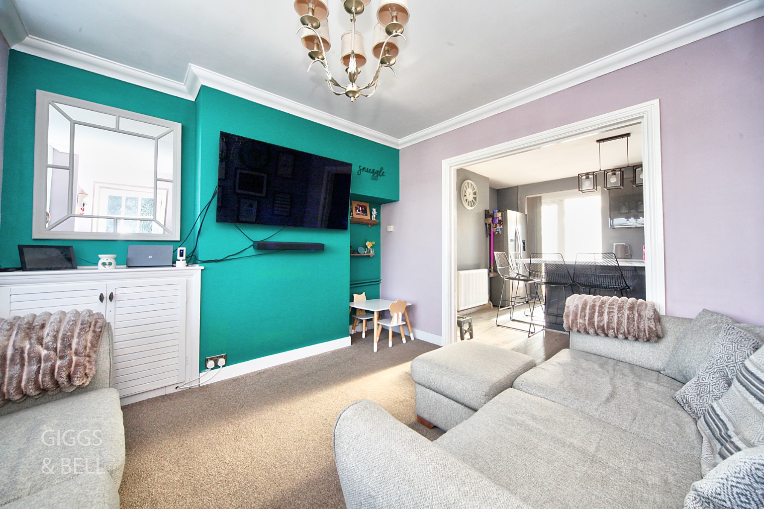 2 bed terraced house for sale in Putteridge Road, Luton  - Property Image 3