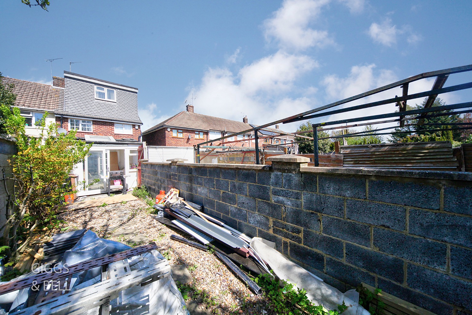 3 bed semi-detached house for sale in Dallow Road, Luton 16