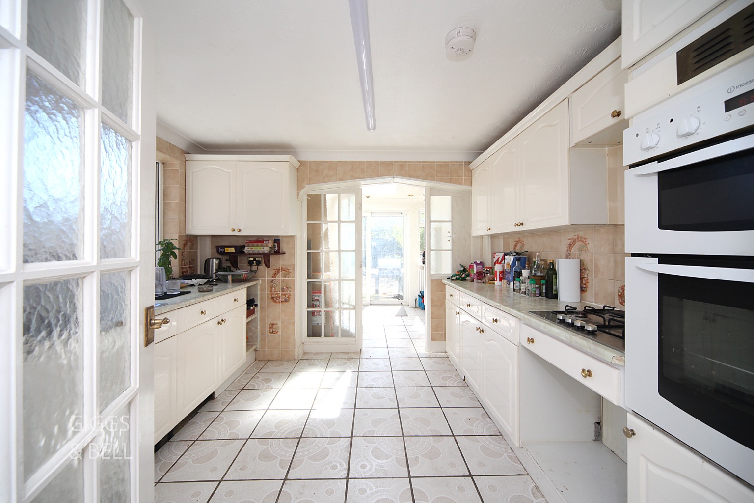 3 bed semi-detached house for sale in Dallow Road, Luton 5