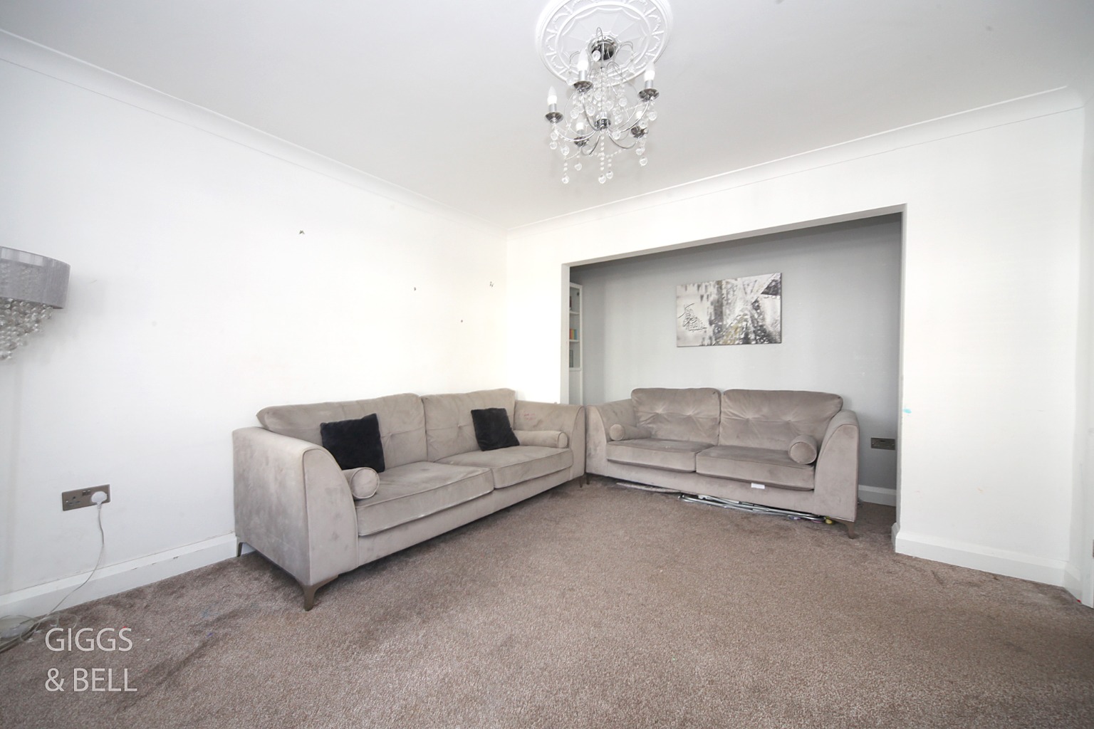 3 bed semi-detached house for sale in Durham Road, Luton 2