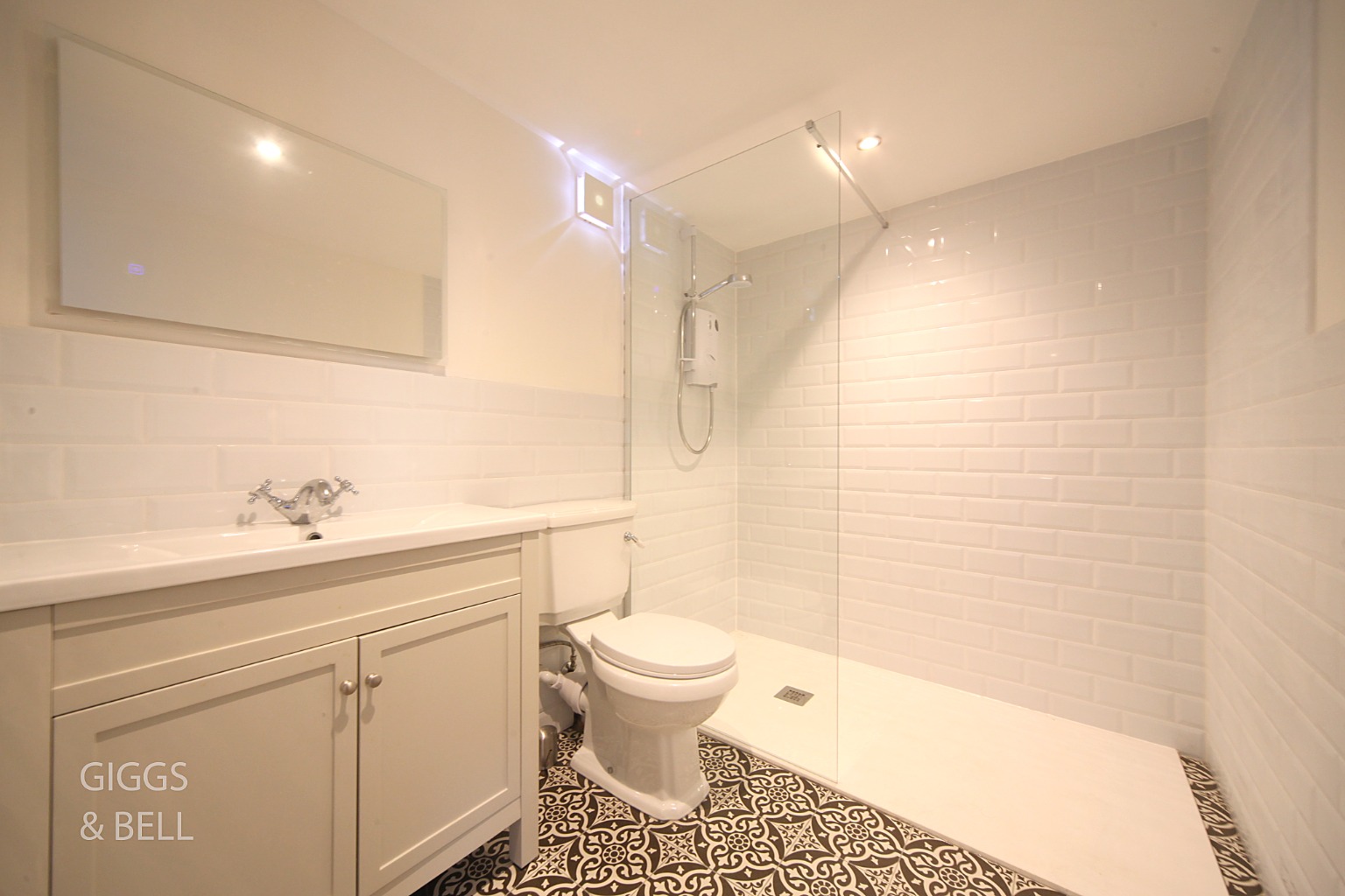 3 bed semi-detached house for sale in Durham Road, Luton  - Property Image 19